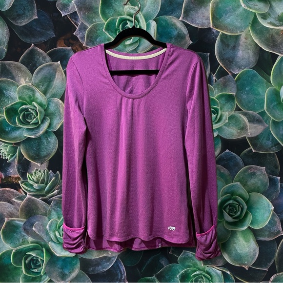 Marika Purple Athletic Top w/Thumb Holes & Flip Over Hand Warming Cuffs - Picture 14 of 14